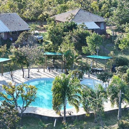 Pousada Refugio Da Serra ปิเรนนอโปลิส ภายนอก รูปภาพ