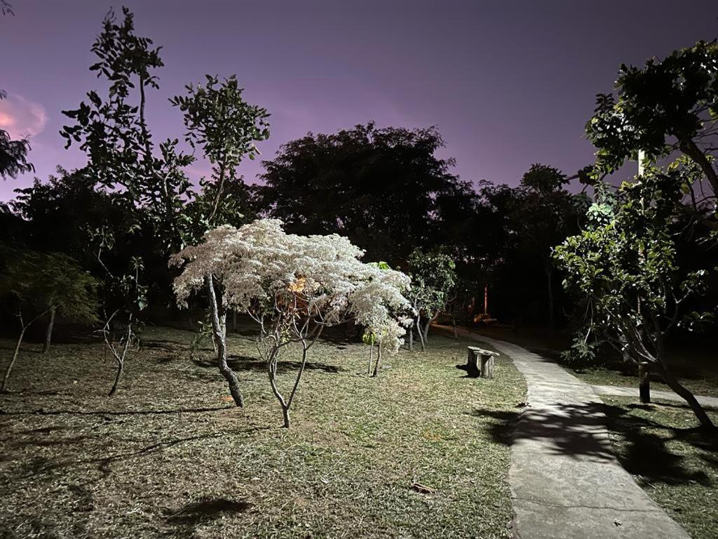 Pousada Refugio Da Serra ปิเรนนอโปลิส ภายนอก รูปภาพ